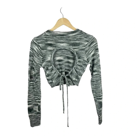 NWOT Edikted Medina Knit Open Back Cropped Sweater in Grey/White Size L - Picture 14 of 16